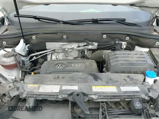 ✅ 2022 Volkswagen Atlas SEL R-Line • VIN: 1V2SC2CA0NC221358 • Lot: 42573529. Listed on IAAI with 47,517 mi. Free auction sales archive from the USA and detailed vehicle history report at DreamBid. Image 22.