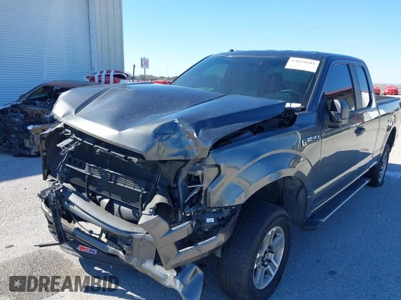 ✅ 2017 Ford F-150 XLT • VIN: 1FTFX1EF2HFA57785 • Lot: 43834184. Wystawiony na IAAI z przebiegiem 98 594 mil. Bezpłatny archiwum sprzedaży aukcyjnych z USA i szczegółowy raport historii pojazdu na DreamBid. Zdjęcie 6.