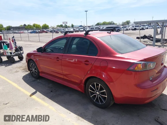 ✅ 2015 Mitsubishi Lancer SE • VIN: JA32V2FW6FU024711 • Lot: 45085734. Wystawiony na IAAI z przebiegiem 140 379 mil. Bezpłatny archiwum sprzedaży aukcyjnych z USA i szczegółowy raport historii pojazdu na DreamBid. Zdjęcie 3.