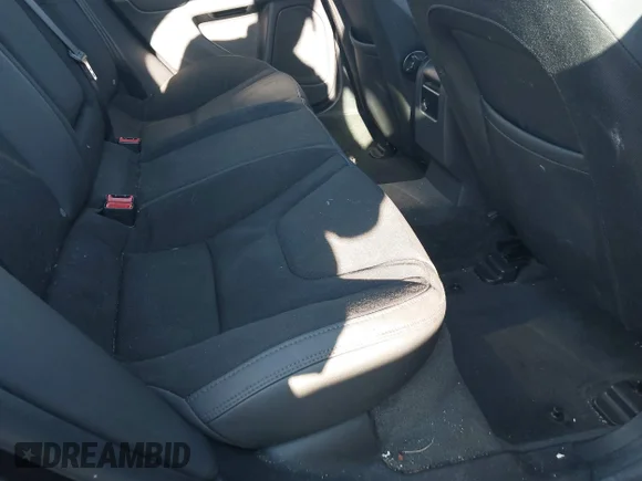 ✅ 2013 Volvo S60 T5 Premier • VIN: YV1612FS1D2179875 • Лот: 43921259. Опубліковано раніше на IAAI з пробігом 175 911 миль. Безкоштовний доступ до архіву аукціонних продажів зі США та докладний звіт про історію автомобіля на DreamBid. Зображення 8.