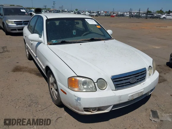 ✅ 2004 Kia Optima LX • VIN: KNAGD128545276000 • Lot: 45470708. Wystawiony na IAAI z przebiegiem 163 836 mil. Bezpłatny archiwum sprzedaży aukcyjnych z USA i szczegółowy raport historii pojazdu na DreamBid. Zdjęcie 1.