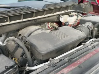 ✅ 2020 Chevrolet Silverado 1500 RST • VIN: 1GCUYEEL0LZ284112 • Lot: 43647673. Wystawiony na IAAI z przebiegiem 64 977 mil. Bezpłatny archiwum sprzedaży aukcyjnych z USA i szczegółowy raport historii pojazdu na DreamBid. Zdjęcie 19.