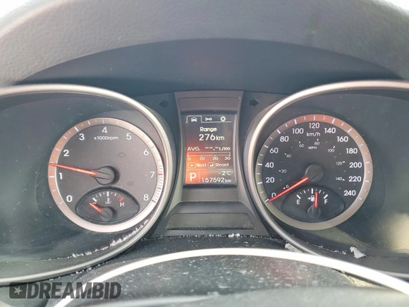 ✅ 2016 Hyundai Santa Fe • VIN: 5XYZUDLB5GG355931 • Lot: 73696185. Wystawiony na Copart z przebiegiem 157 592 mil. Bezpłatny archiwum sprzedaży aukcyjnych z USA i szczegółowy raport historii pojazdu na DreamBid. Zdjęcie 9.