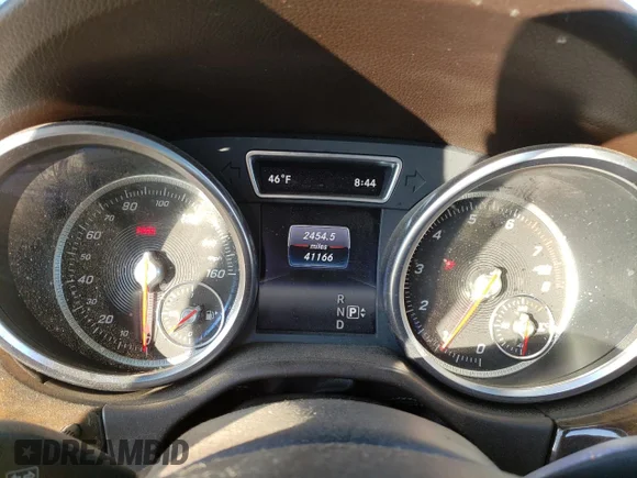 ✅ 2016 Mercedes-Benz GLE 350 • VIN: 4JGDA5HB1GA743543 • Лот: 38230833. Опубліковано раніше на Copart з пробігом 41 166 миль. Безкоштовний доступ до архіву аукціонних продажів зі США та докладний звіт про історію автомобіля на DreamBid. Зображення 9.