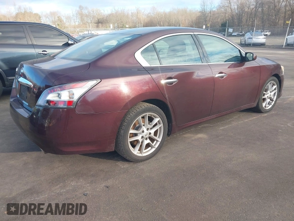 ✅ 2014 Nissan Maxima SV • VIN: 1N4AA5AP0EC492924 • Lot: 44004850. Wystawiony na IAAI z przebiegiem 121 731 mil. Bezpłatny archiwum sprzedaży aukcyjnych z USA i szczegółowy raport historii pojazdu na DreamBid. Zdjęcie 4.