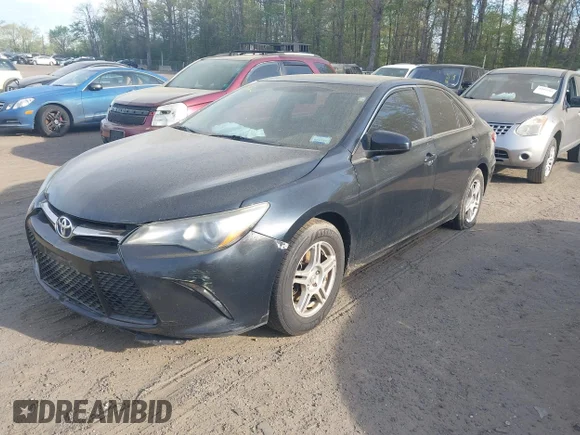 ✅ 2015 Toyota Camry SE • VIN: 4T1BF1FK9FU086458 • Lot: 44864801. Wystawiony na IAAI z przebiegiem 230 000 mil. Bezpłatny archiwum sprzedaży aukcyjnych z USA i szczegółowy raport historii pojazdu na DreamBid. Zdjęcie 2.