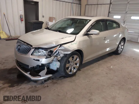 ✅ 2013 Buick LaCrosse Leather • VIN: 1G4GC5E30DF173831 • Lot: 41399511. Wystawiony na IAAI z przebiegiem 137 406 mil. Bezpłatny archiwum sprzedaży aukcyjnych z USA i szczegółowy raport historii pojazdu na DreamBid. Zdjęcie 2.