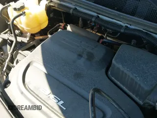 ✅ 2018 Chrysler Pacifica Touring L • VIN: 2C4RC1BG4JR246085 • Lot: 43342029. Listed on IAAI with 109,960 mi. Free auction sales archive from the USA and detailed vehicle history report at DreamBid. Image 19.