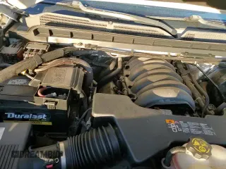 2017 Chevrolet Silverado 1500 LT z VIN 3GCUCRER1HG495577, wystawiony jako Copart lot #89710385 z przebiegiem 146 409 mil mil oraz Czysty tytuł • Clean title. Historia ofert i sprzedaży dostępna na DreamBid. Obrazek 13.