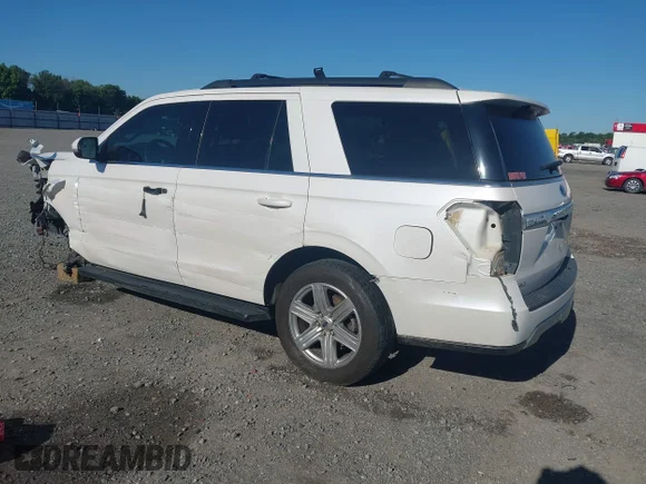 ✅ 2019 Ford Expedition XLT • VIN: 1FMJU1HT4KEA05720 • Lot: 45099815. Listed on IAAI with 105,895 mi. Free auction sales archive from the USA and detailed vehicle history report at DreamBid. Image 3.