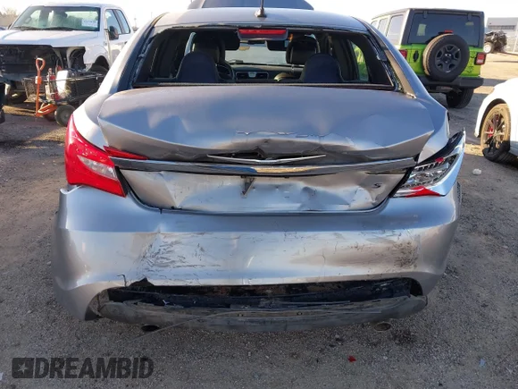 ✅ 2013 Chrysler 200 Limited • VIN: 1C3CCBCG5DN523424 • Lot: 44493592. Listed on IAAI with 242,574 mi. Free auction sales archive from the USA and detailed vehicle history report at DreamBid. Image 6.