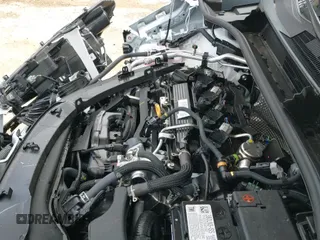 ✅ 2025 Toyota Corolla Cross LE • VIN: 7MUCAAAG2SV131223 • Lot: 42383790. Listed on IAAI with 928 mi. Free auction sales archive from the USA and detailed vehicle history report at DreamBid. Image 21.