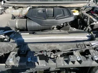 ✅ 2024 Jeep Wagoneer Series II • VIN: 1C4SJRBP2RS184282 • Lot: 85718335. Wystawiony na Copart z przebiegiem 36 950 mil. Bezpłatny archiwum sprzedaży aukcyjnych z USA i szczegółowy raport historii pojazdu na DreamBid. Zdjęcie 15.