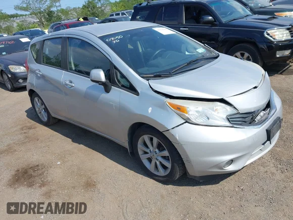 ✅ 2014 Nissan Note SV • VIN: 3N1CE2CP0EL408451 • Lot: 42759969. Wystawiony na IAAI z przebiegiem 76 873 mil. Bezpłatny archiwum sprzedaży aukcyjnych z USA i szczegółowy raport historii pojazdu na DreamBid. Zdjęcie 1.