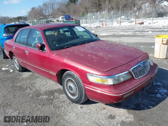 ✅ 1997 Mercury Grand Marquis GS • VIN: 2MELM74W2VX741668 • Lot: 44242761. Wystawiony na IAAI z przebiegiem 81 809 mil. Bezpłatny archiwum sprzedaży aukcyjnych z USA i szczegółowy raport historii pojazdu na DreamBid. Zdjęcie 1.
