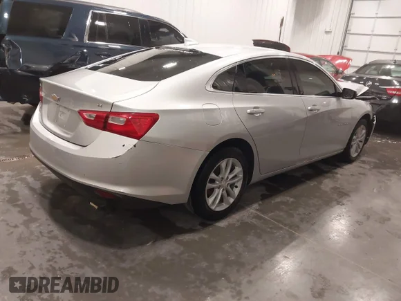 ✅ 2018 Chevrolet Malibu LT • VIN: 1G1ZD5STXJF178487 • Lot: 45186132. Wystawiony na IAAI z przebiegiem 151 292 mil. Bezpłatny archiwum sprzedaży aukcyjnych z USA i szczegółowy raport historii pojazdu na DreamBid. Zdjęcie 4.