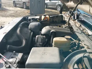 ✅ 2002 Chevrolet Silverado 2500HD LT • VIN: 1GCHK23U52F235890 • Lot: 43040627. Wystawiony na IAAI z przebiegiem 361 130 mil. Bezpłatny archiwum sprzedaży aukcyjnych z USA i szczegółowy raport historii pojazdu na DreamBid. Zdjęcie 20.