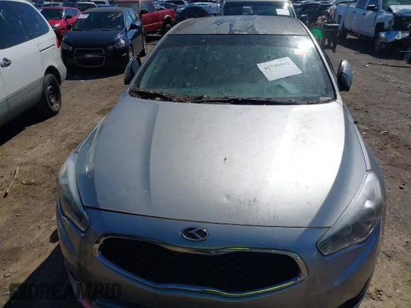 ✅ 2014 Kia Cadenza Premium • VIN: KNALN4D79E5141721 • Лот: 41749662. Опубліковано раніше на IAAI з пробігом Не вказано. Безкоштовний доступ до архіву аукціонних продажів зі США та докладний звіт про історію автомобіля на DreamBid. Зображення 6.