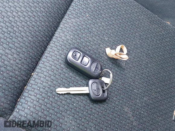 ✅ 2006 Scion xB • VIN: JTLKT324464079793 • Lot: 42763527. Wystawiony na IAAI z przebiegiem 215 739 mil. Bezpłatny archiwum sprzedaży aukcyjnych z USA i szczegółowy raport historii pojazdu na DreamBid. Zdjęcie 11.