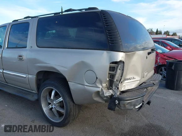 ✅ 2005 GMC Yukon XL SLT • VIN: 1GKEC16Z95R151385 • Лот: 45028893. Опубліковано раніше на IAAI з пробігом 223 853 миль. Безкоштовний доступ до архіву аукціонних продажів зі США та докладний звіт про історію автомобіля на DreamBid. Зображення 6.