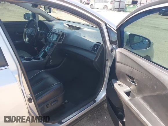 ✅ 2013 Toyota Venza LE • VIN: 4T3BK3BB7DU074312 • Lot: 43195903. Wystawiony na IAAI z przebiegiem 461 858 mil. Bezpłatny archiwum sprzedaży aukcyjnych z USA i szczegółowy raport historii pojazdu na DreamBid. Zdjęcie 5.