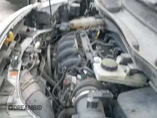 ✅ 2015 Ford Transit Connect XL • VIN: NM0LS7E79F1208111 • Lot: 41951724. Wystawiony na IAAI z przebiegiem 305 163 mil. Bezpłatny archiwum sprzedaży aukcyjnych z USA i szczegółowy raport historii pojazdu na DreamBid. Zdjęcie 19.