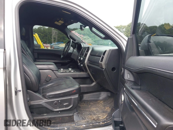 ✅ 2018 Ford Expedition Max XLT • VIN: 1FMJK1JT1JEA45767 • Lot: 45117864. Wystawiony na IAAI z przebiegiem 205 088 mil. Bezpłatny archiwum sprzedaży aukcyjnych z USA i szczegółowy raport historii pojazdu na DreamBid. Zdjęcie 5.