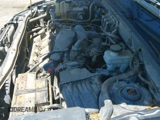 ✅ 2005 Mercury Mariner Luxury • VIN: 4M2YU57195DJ19145 • Lot: 42584781. Wystawiony na IAAI z przebiegiem 179 676 mil. Bezpłatny archiwum sprzedaży aukcyjnych z USA i szczegółowy raport historii pojazdu na DreamBid. Zdjęcie 12.