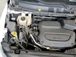 ✅ 2022 Chrysler Voyager LX • VIN: 2C4RC1CG4NR158156 • Lot: 86328915. Wystawiony na Copart z przebiegiem 62 777 mil. Bezpłatny archiwum sprzedaży aukcyjnych z USA i szczegółowy raport historii pojazdu na DreamBid. Zdjęcie 14.