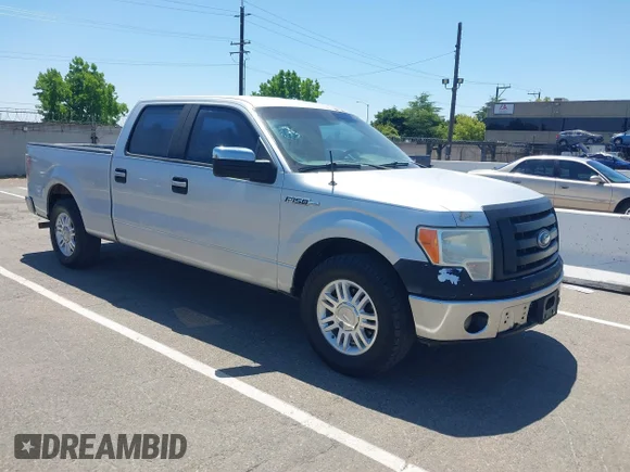 ✅ 2013 Ford F-150 XL • VIN: 1FTFW1CF0DKF43633 • Лот: 42337346. Опубликован ранее на IAAI с пробегом 196 920 миль. Бесплатный доступ к архиву аукционных продаж из США и подробный отчёт об истории автомобиля на DreamBid. Изображение 1.