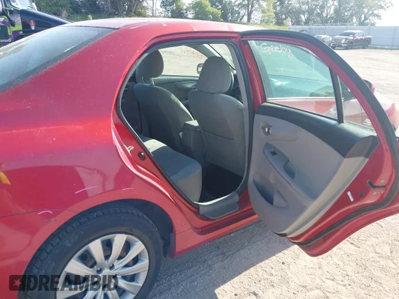 ✅ 2012 Toyota Corolla S • VIN: 2T1BU4EE2CC810278 • Lot: 45464799. Wystawiony na IAAI z przebiegiem 139 848 mil. Bezpłatny archiwum sprzedaży aukcyjnych z USA i szczegółowy raport historii pojazdu na DreamBid. Zdjęcie 8.