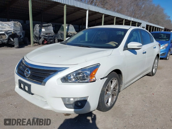 ✅ 2015 Nissan Altima 2.5 • VIN: 1N4AL3APXFN361522 • Lot: 44429247. Wystawiony na IAAI z przebiegiem 185 591 mil. Bezpłatny archiwum sprzedaży aukcyjnych z USA i szczegółowy raport historii pojazdu na DreamBid. Zdjęcie 2.