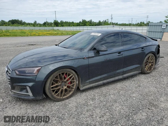 ✅ 2018 Audi S5 Sportback Prestige • VIN: WAUC4CF5XJA005298 • Lot: 61955205. Wystawiony na Copart z przebiegiem 103 039 mil. Bezpłatny archiwum sprzedaży aukcyjnych z USA i szczegółowy raport historii pojazdu na DreamBid. Zdjęcie 1.