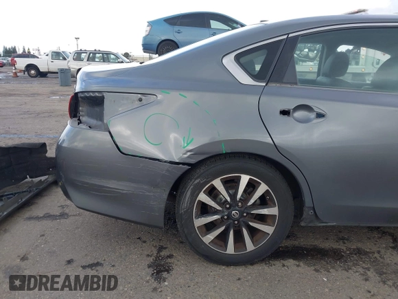 ✅ 2018 Nissan Altima S • VIN: 1N4AL3AP4JC234477 • Lot: 44427688. Wystawiony na IAAI z przebiegiem 99 708 mil. Bezpłatny archiwum sprzedaży aukcyjnych z USA i szczegółowy raport historii pojazdu na DreamBid. Zdjęcie 6.