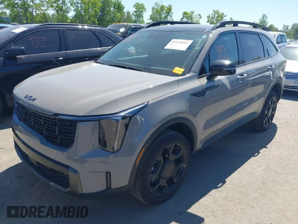 ✅ 2025 Kia Sorento X-Line EX • VIN: 5XYRHDJF9SG401974 • Lot: 45179287. Wystawiony na IAAI z przebiegiem 12 447 mil. Bezpłatny archiwum sprzedaży aukcyjnych z USA i szczegółowy raport historii pojazdu na DreamBid. Zdjęcie 2.