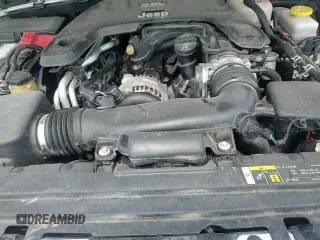 ✅ 2018 Jeep Wrangler Unlimited Sahara • VIN: 1C4HJXEG1JW202648 • Lot: 63381695. Wystawiony na Copart z przebiegiem 67 487 mil. Bezpłatny archiwum sprzedaży aukcyjnych z USA i szczegółowy raport historii pojazdu na DreamBid. Zdjęcie 15.