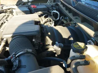 ✅ 2023 Chevrolet Tahoe RST • VIN: 1GNSKRKD3PR207728 • Lot: 43488106. Wystawiony na IAAI z przebiegiem 68 723 mil. Bezpłatny archiwum sprzedaży aukcyjnych z USA i szczegółowy raport historii pojazdu na DreamBid. Zdjęcie 19.