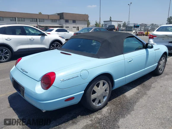 ✅ 2003 Ford Thunderbird Deluxe • VIN: 1FAHP60A43Y101984 • Лот: 42734767. Опубліковано раніше на IAAI з пробігом 87 197 миль. Безкоштовний доступ до архіву аукціонних продажів зі США та докладний звіт про історію автомобіля на DreamBid. Зображення 4.