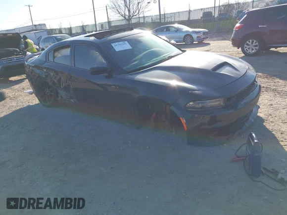 ✅ 2015 Dodge Charger SE • VIN: 2C3CDXFG5FH760125 • Lot: 44792302. Wystawiony na IAAI z przebiegiem Nie podano. Bezpłatny archiwum sprzedaży aukcyjnych z USA i szczegółowy raport historii pojazdu na DreamBid. Zdjęcie 1.