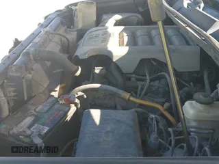 ✅ 2010 Toyota Tundra • VIN: 5TFRM5F16AX010047 • Lot: 43520861. Listed on IAAI with 330,070 mi. Free auction sales archive from the USA and detailed vehicle history report at DreamBid. Image 20.