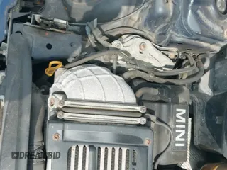 ✅ 2006 MINI Hardtop S • VIN: WMWRE33576TJ33957 • Lot: 43026873. Listed on IAAI with 111,719 mi. Free auction sales archive from the USA and detailed vehicle history report at DreamBid. Image 12.