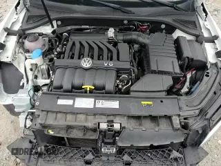 ✅ 2018 Volkswagen Passat GT • VIN: 1VWJM7A34JC034577 • Lot: 90297515. Listed on Copart with 96,679 mi. Free auction sales archive from the USA and detailed vehicle history report at DreamBid. Image 13.