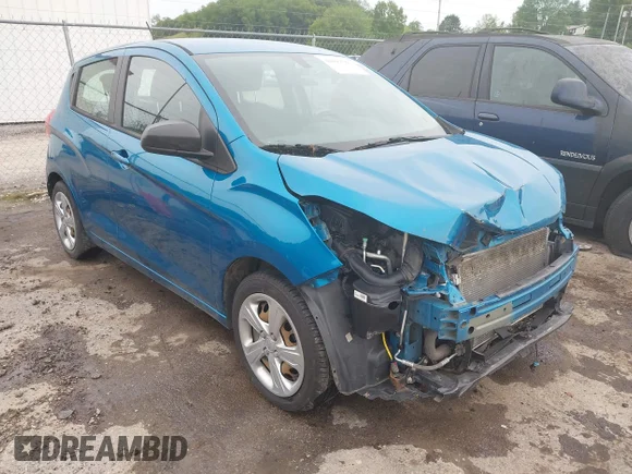 ✅ 2021 Chevrolet Spark LS • VIN: KL8CB6SA4MC702884 • Lot: 42291588. Wystawiony na IAAI z przebiegiem 81 627 mil. Bezpłatny archiwum sprzedaży aukcyjnych z USA i szczegółowy raport historii pojazdu na DreamBid. Zdjęcie 1.