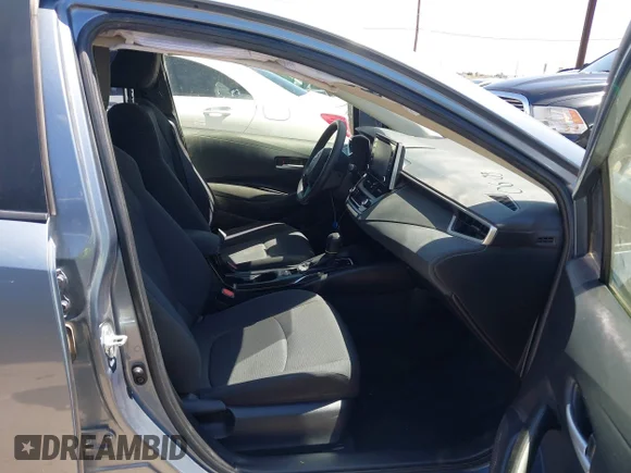 ✅ 2021 Toyota Corolla Hybrid LE • VIN: JTDEAMDE9MJ031330 • Lot: 42388975. Wystawiony na IAAI z przebiegiem 58 830 mil. Bezpłatny archiwum sprzedaży aukcyjnych z USA i szczegółowy raport historii pojazdu na DreamBid. Zdjęcie 5.