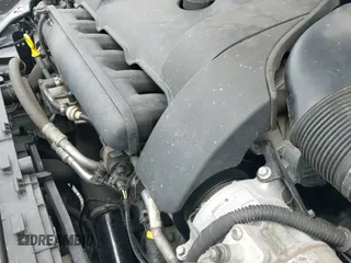 ✅ 2016 Volvo XC60 T6 Platinum • VIN: YV4902RMXG2850996 • Lot: 42723137. Listed on IAAI with 72,270 mi. Free auction sales archive from the USA and detailed vehicle history report at DreamBid. Image 19.