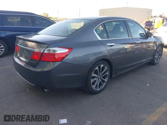 ✅ 2013 Honda Accord Sport • VIN: 1HGCR2F5XDA206784 • Лот: 44990870. Опубліковано раніше на IAAI з пробігом 131 510 миль. Безкоштовний доступ до архіву аукціонних продажів зі США та докладний звіт про історію автомобіля на DreamBid. Зображення 4.