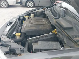 ✅ 2016 Chrysler Town & Country Touring L Anniversary Edition • VIN: 2C4RC1CG8GR190756 • Lot: 42862674. Listed on IAAI with 118,521 mi. Free auction sales archive from the USA and detailed vehicle history report at DreamBid. Image 20.