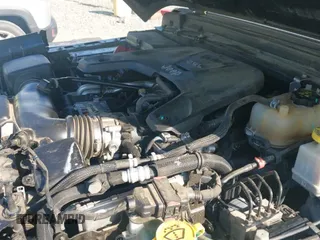 ✅ 2020 Jeep Gladiator Sport S • VIN: 1C6HJTAG0LL216406 • Lot: 41991629. Wystawiony na IAAI z przebiegiem 180 125 mil. Bezpłatny archiwum sprzedaży aukcyjnych z USA i szczegółowy raport historii pojazdu na DreamBid. Zdjęcie 19.