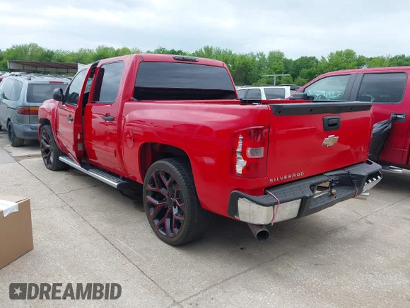 ✅ 2009 Chevrolet Silverado 1500 LT • VIN: 3GCEC23C69G186568 • Lot: 44685826. Listed on IAAI with 329,869 mi. Free auction sales archive from the USA and detailed vehicle history report at DreamBid. Image 3.