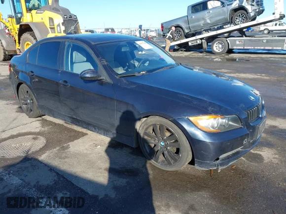 ✅ 2006 BMW 3 Series 325i • VIN: WBAVB17556NK30763 • Lot: 44375149. Wystawiony na IAAI z przebiegiem 199 276 mil. Bezpłatny archiwum sprzedaży aukcyjnych z USA i szczegółowy raport historii pojazdu na DreamBid. Zdjęcie 1.